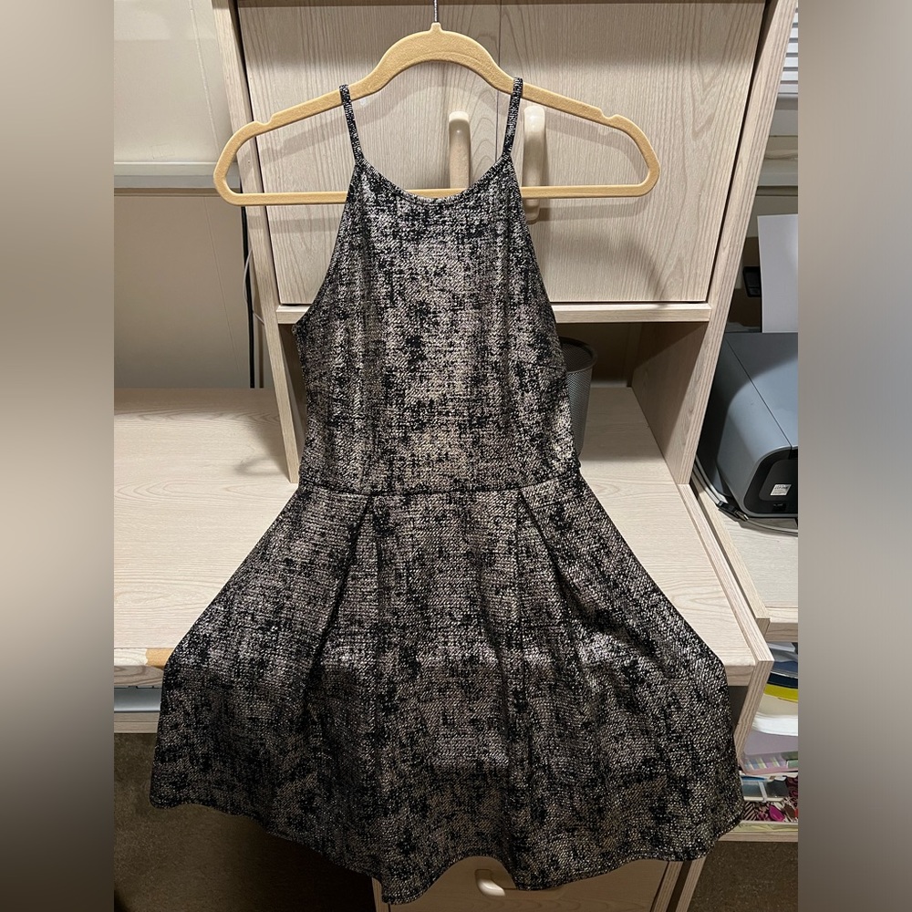 Soprano Black and Gold Sleeveless Dress